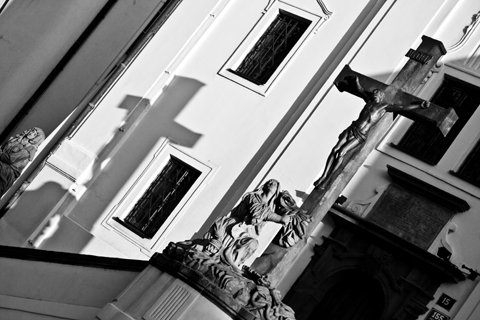 INRI