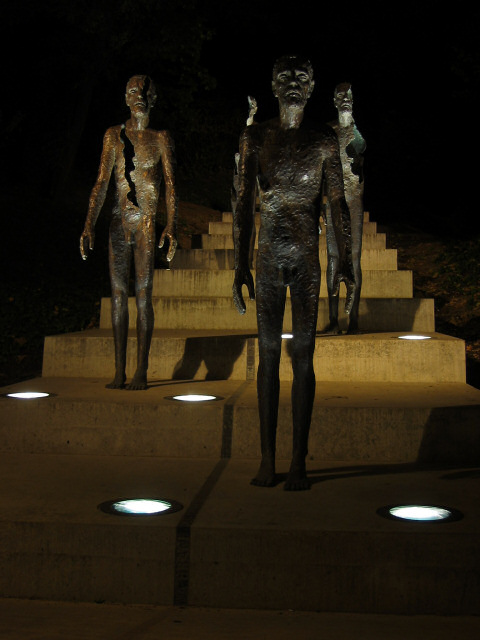 Kunst vor dem Petrinberg
